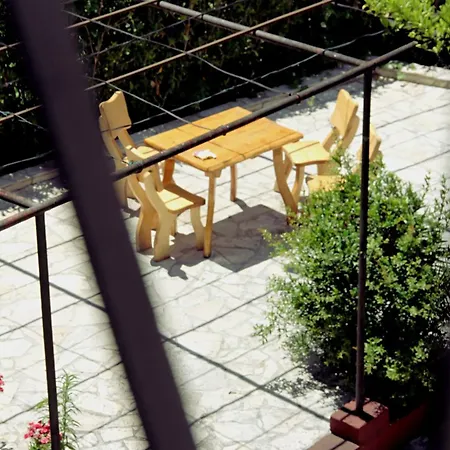 Central Location Apartment Amigo Kotor Exterior photo